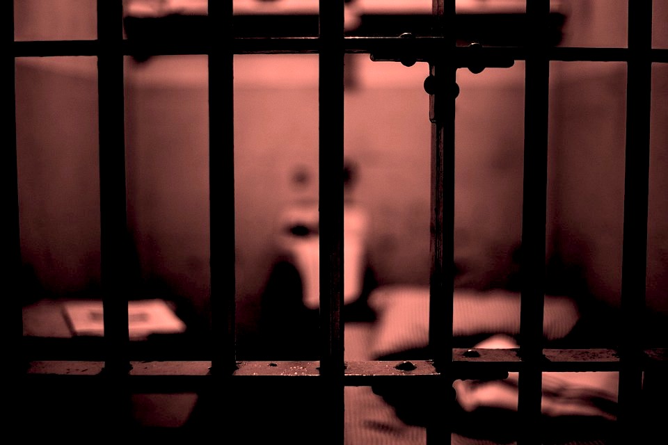 prison-553836_960_720_copy.jpg