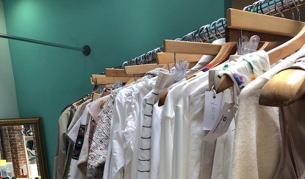 12Prelovedtoreloved_Hospice_pop_up_shop_.jpg