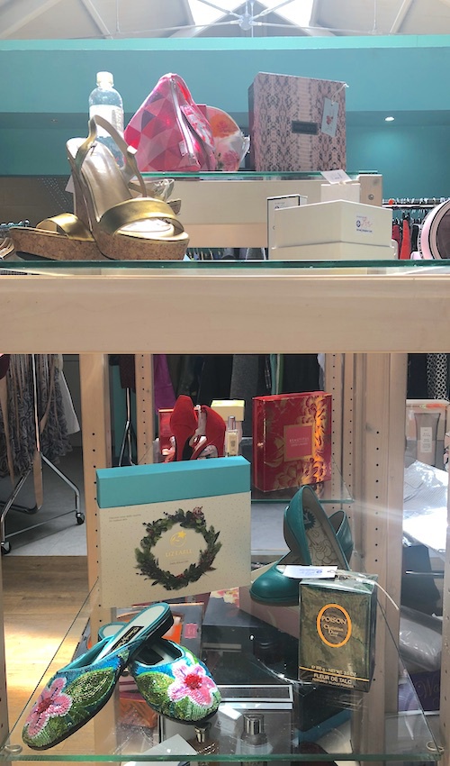 15Prelovedtoreloved_Hospice_pop_up_shop_