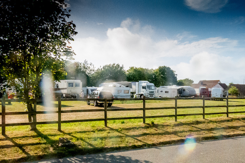 caravan-20190717denery004.jpg