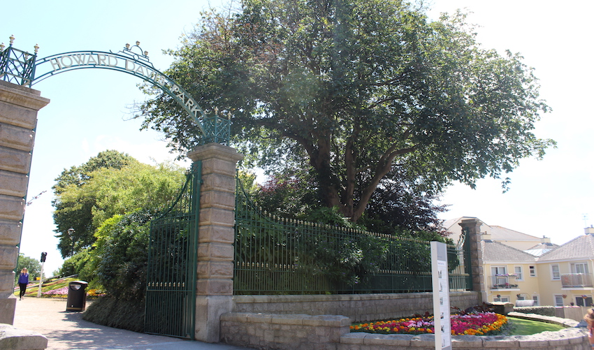 howard_davis_park_outside.JPG