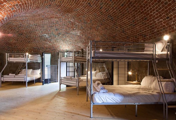 Kempt_Tower_bedroom