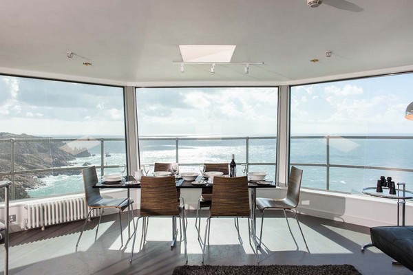Radio_Tower_dining_area