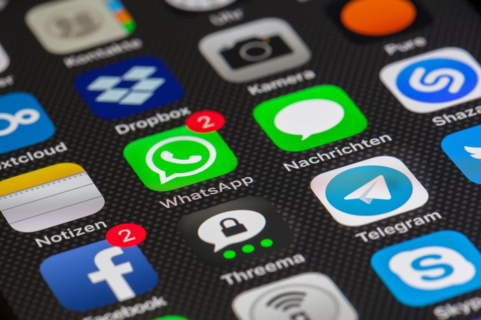 apps_social_media_phone_mobile.jpg
