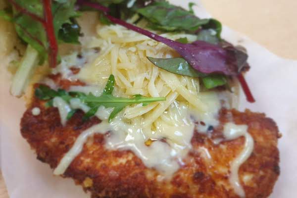 The_Deli chicken burger