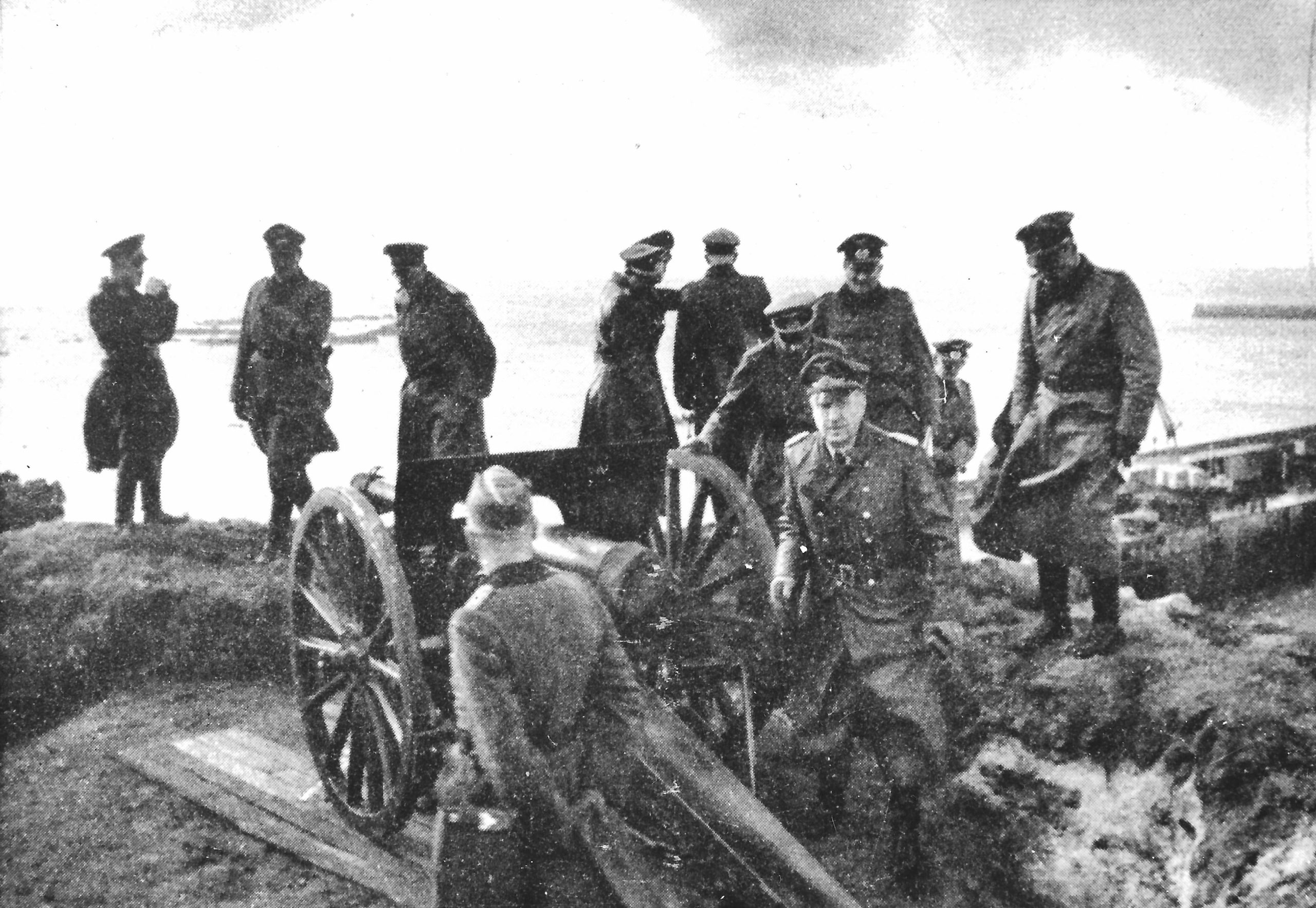Fitz_Todt_Facing_the_camera_at_Westmount_Jersey._November_1941.jpg