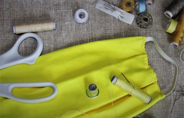 virus-sewing masks cloth