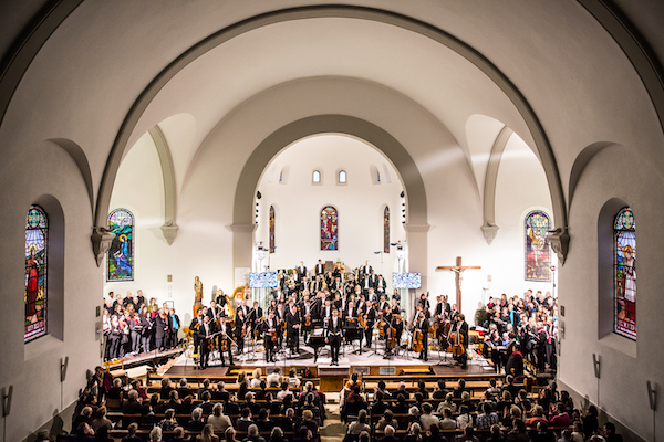 Prague_Symphonic_Ensemble_in_Switzerland_2016.jpg
