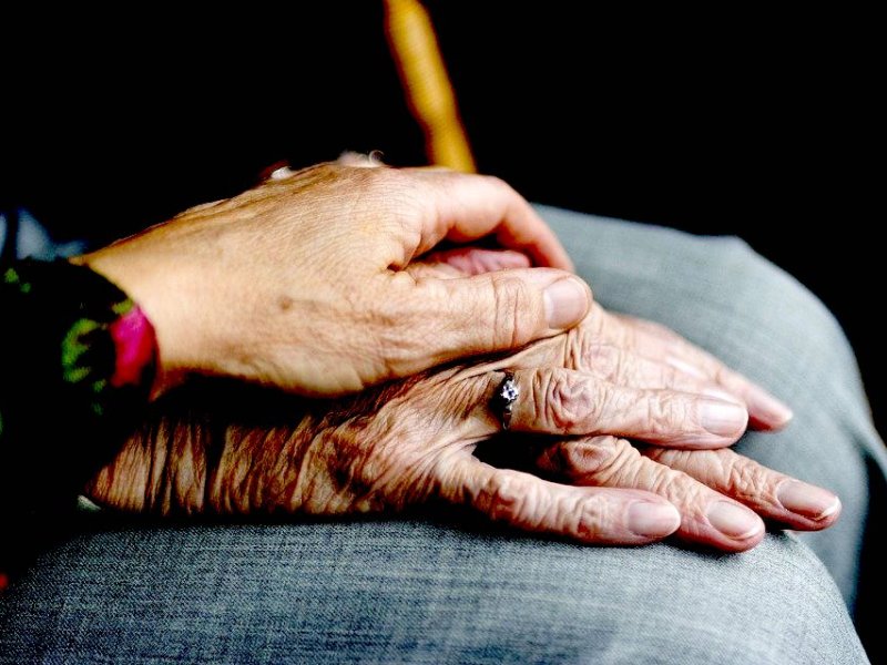 elderlyoldcoronavirus.jpg