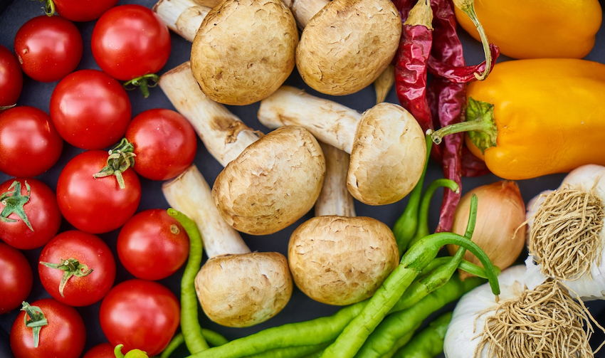 flat-lay-photography-of-variety-of-vegetables-1435904.jpg