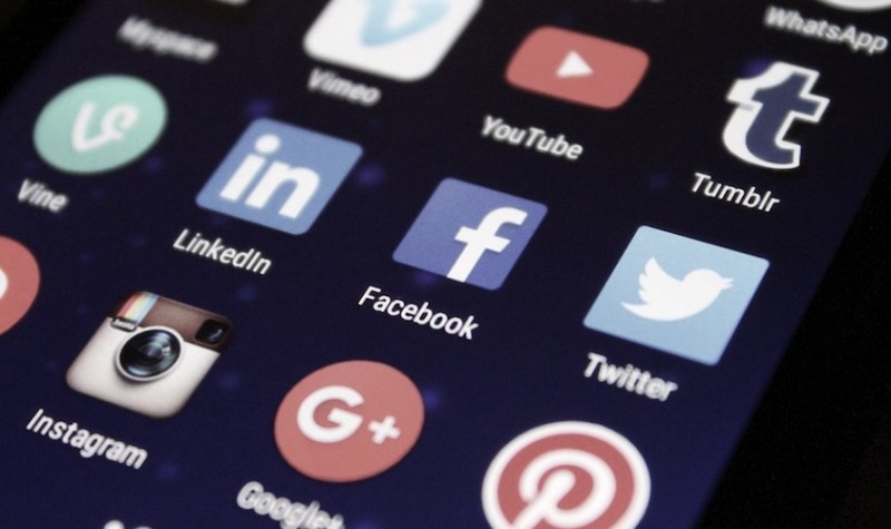 social_media_facebook_twitter.jpg