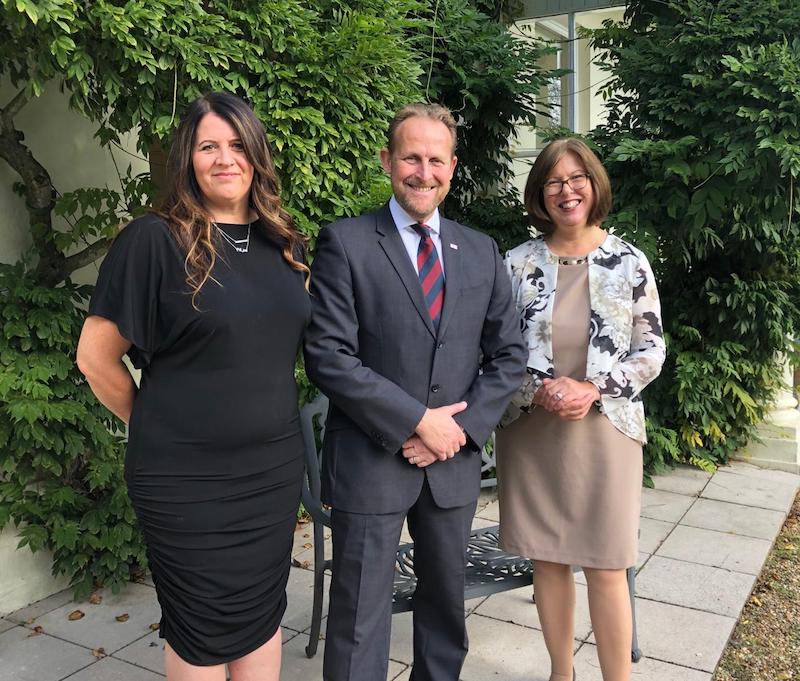 Mary putra Paul Whitfield Nicola brink