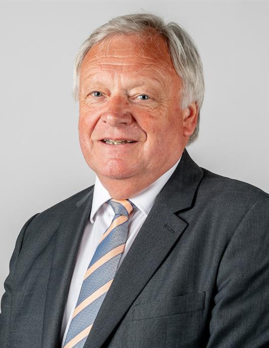 Hugh-Raymond.jpg