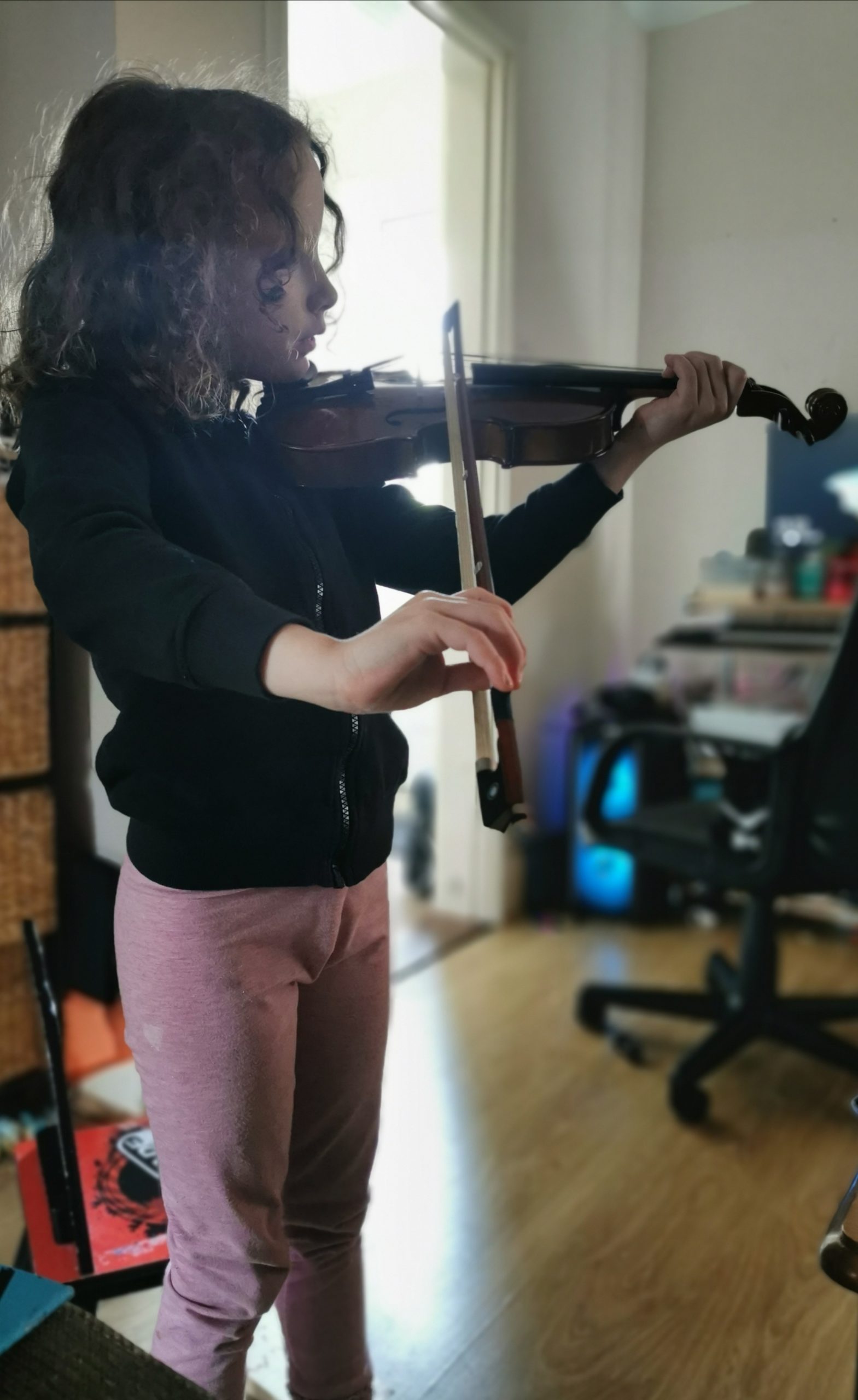 Holy_8_Zoom_music_lesson-1