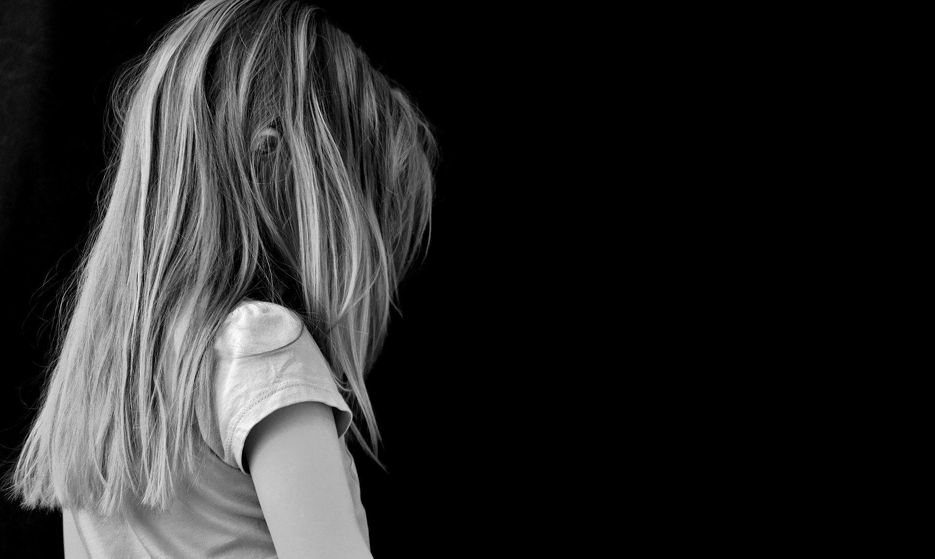 girlchildsad.jpg