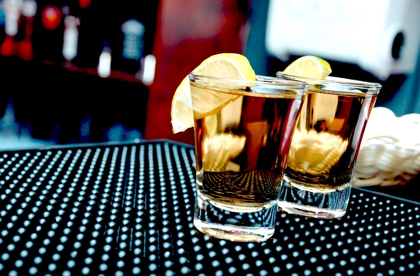 shotsshotglassliquor.jpg