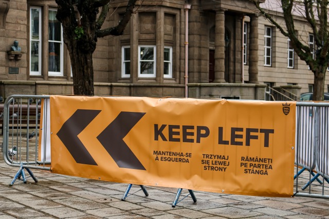 4onewaytownkeepleft