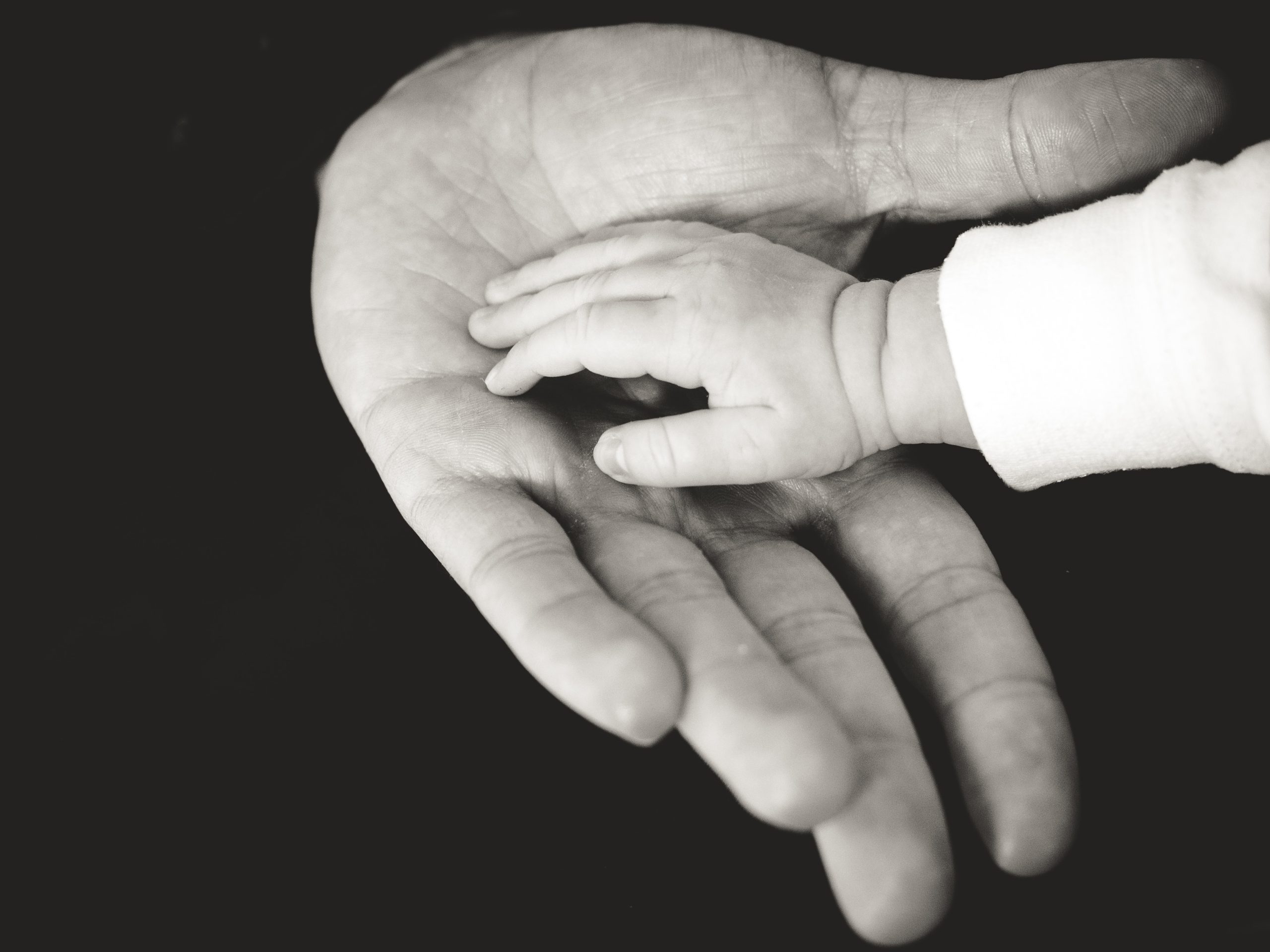 baby_hands_.jpg