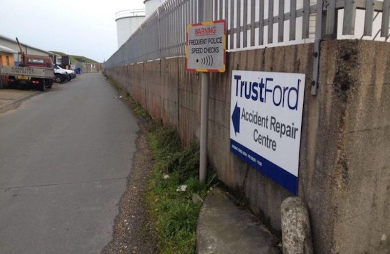 trustford1.jpg