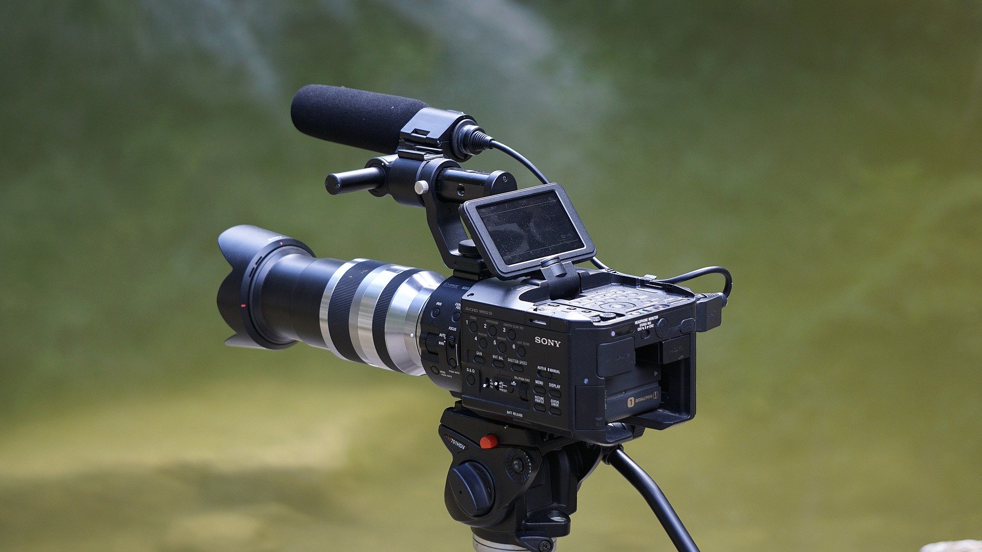 tvcamera-1598620_1920.jpg