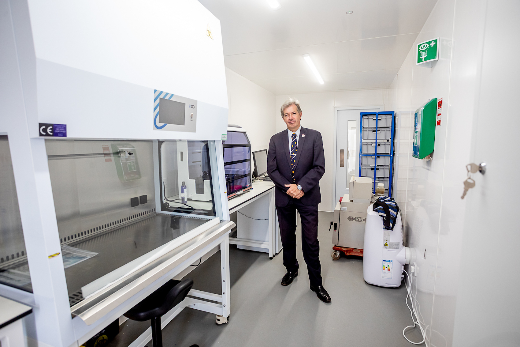 jlflefondre8covidlaboratory.jpg