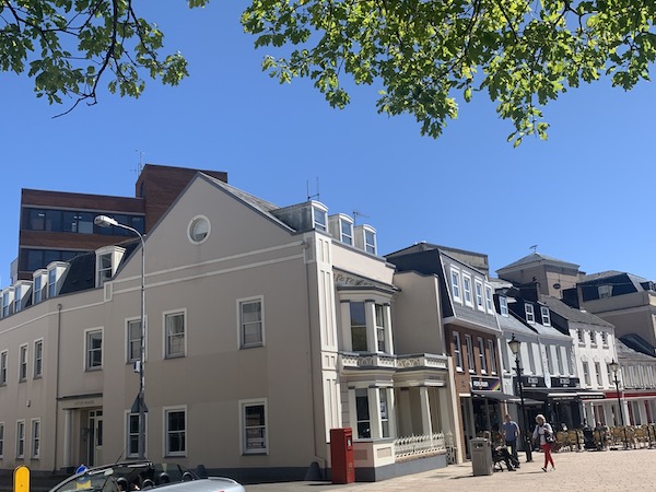 Lister_house_corner.jpg