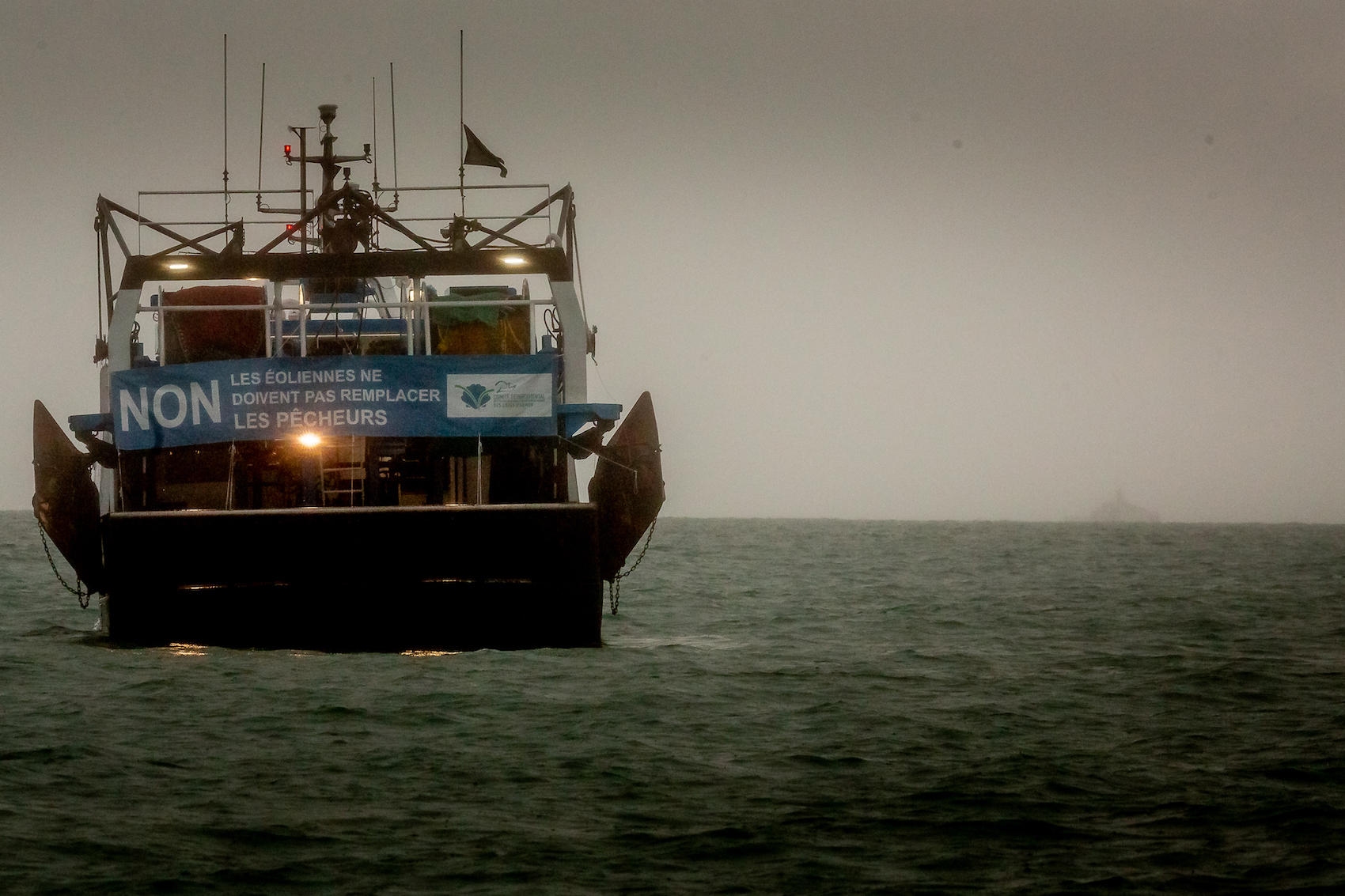 Windmills_shouldnt_replace_fishermen
