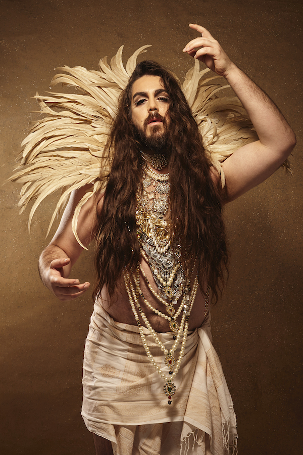 Adam_Perchard_feather_solo.jpg