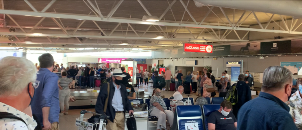 airport_distancing.png