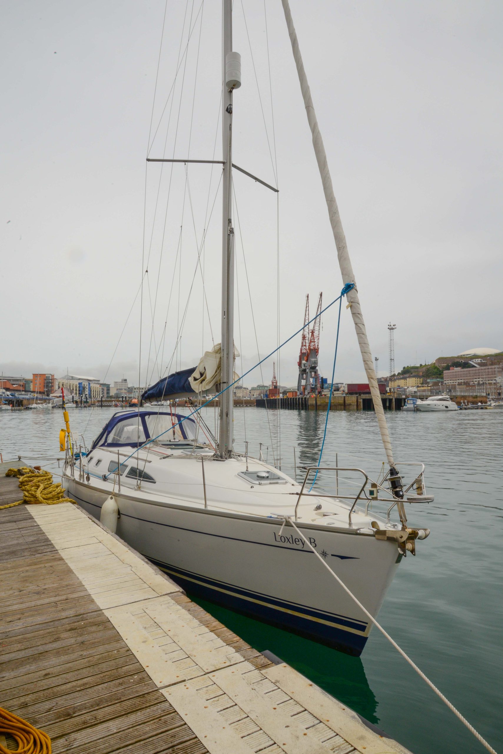 yacht Loxley B.jpg