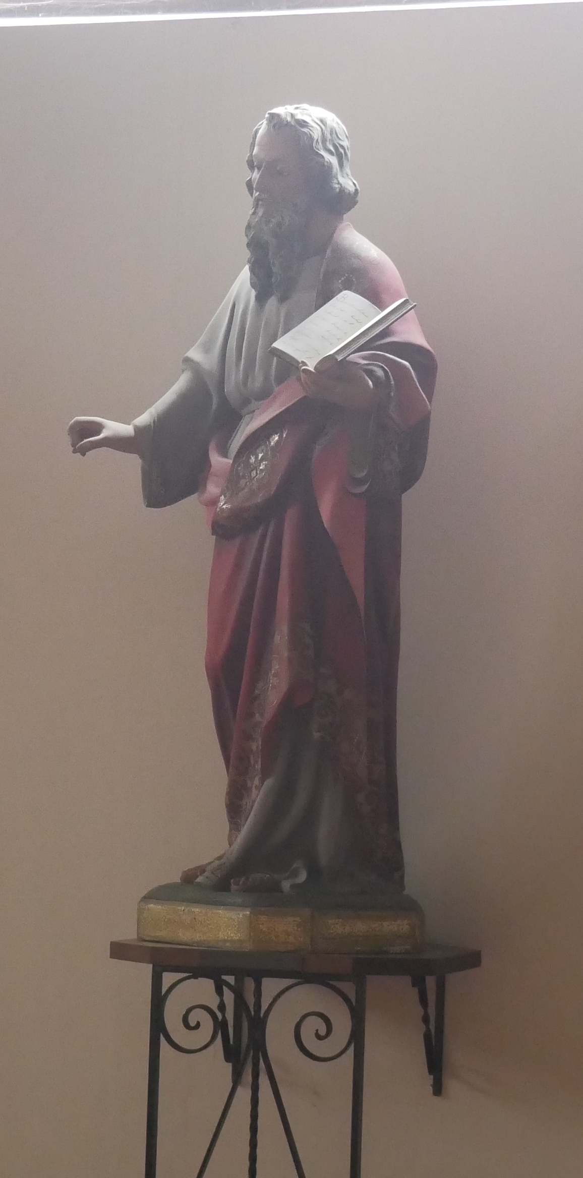 Statue