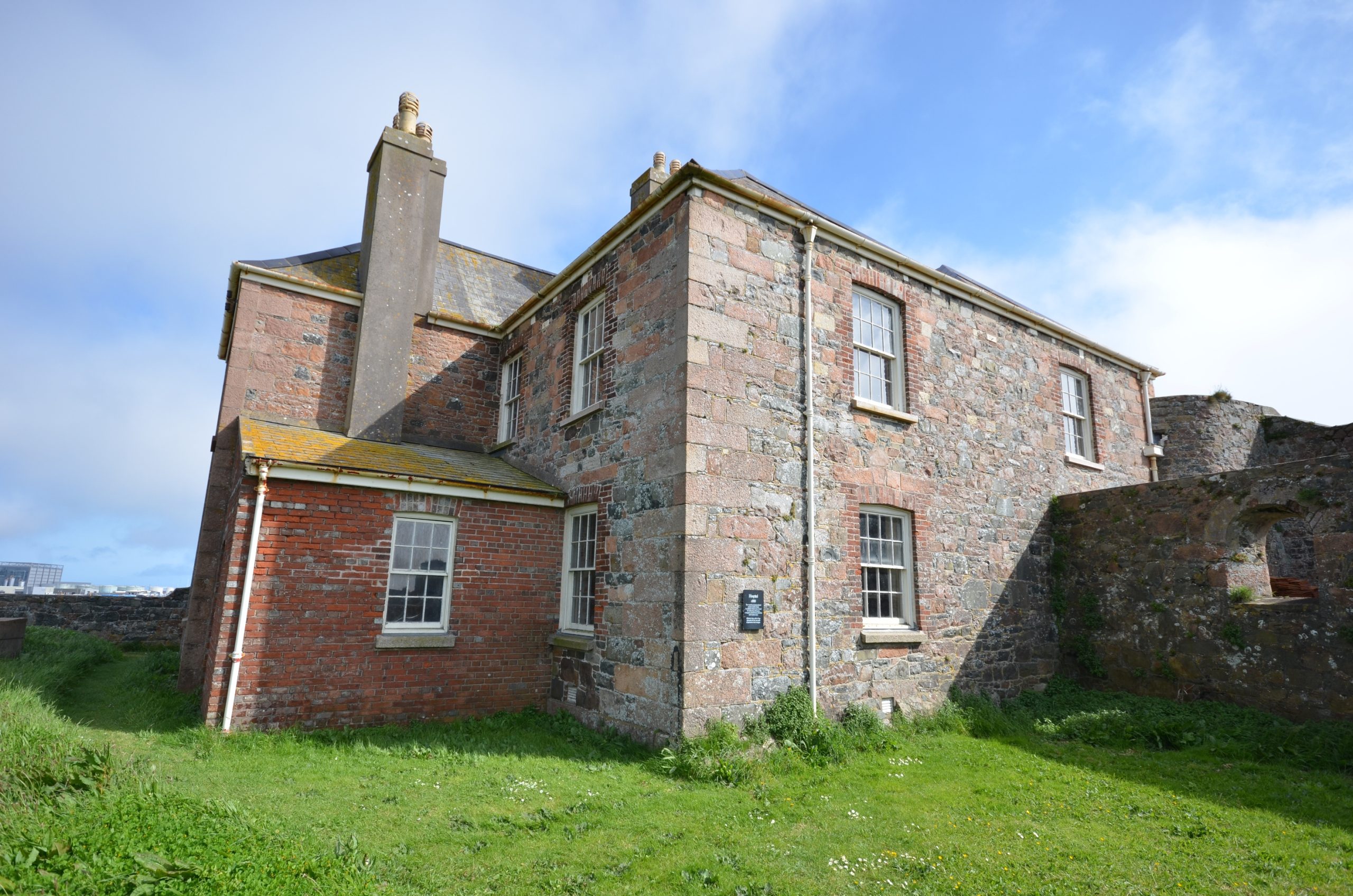 Hospital_Block_Elizabeth_Castle.jpg