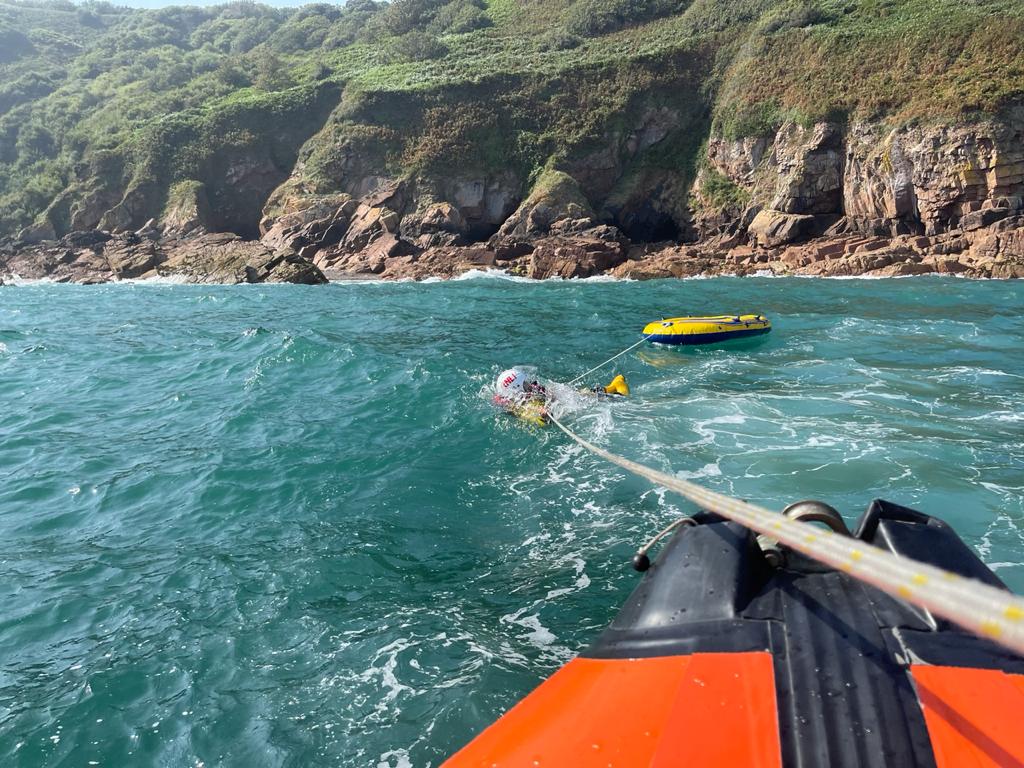 Inflatable_dinghy_2021-09-03.jpeg
