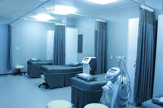 hospital-ward-g5daf50d5f_640.jpg