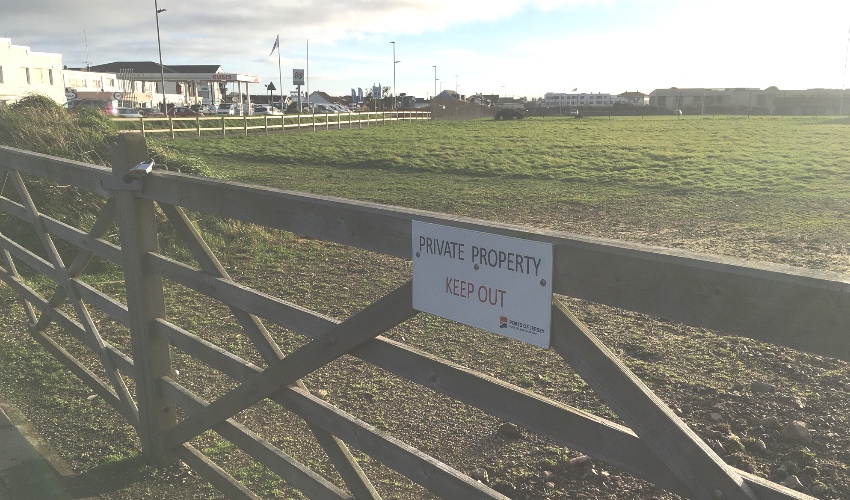 Airport fields B26 B27.jpg