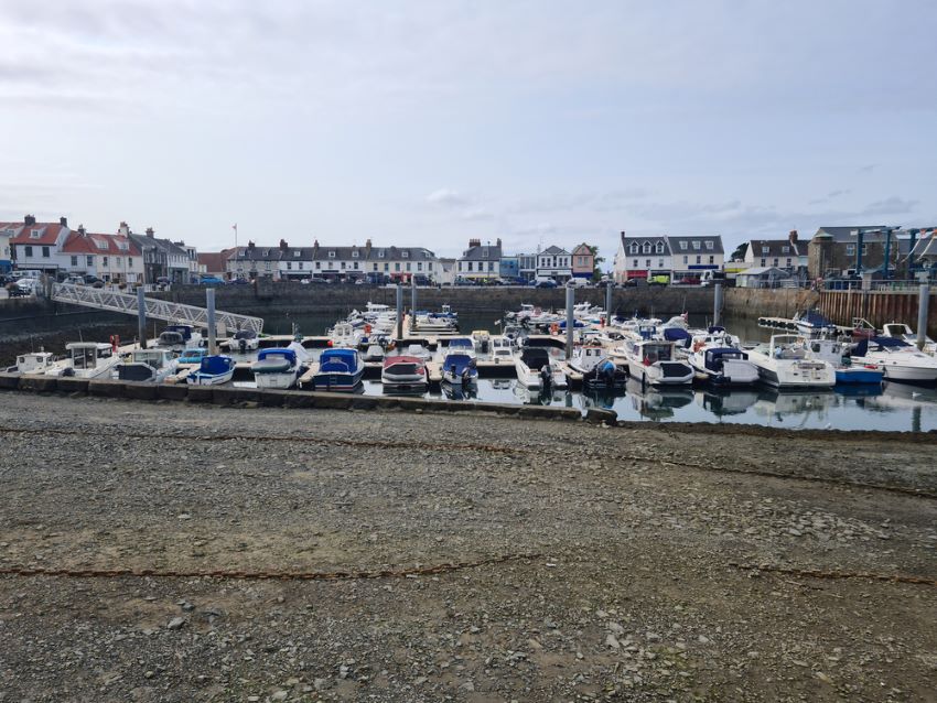 St_Sampsons_Harbour_The_Bridge.jpg