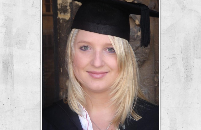 Victoria_Oliver_graduation.jpg