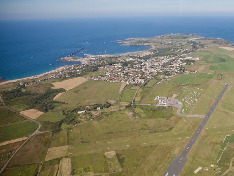 Alderney_runway.jpeg