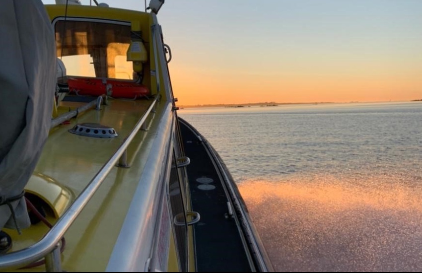 Flying_Christine_sunset.jpg
