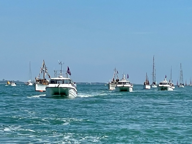 Wetwheels_flotilla_in_the_Solent.jpg