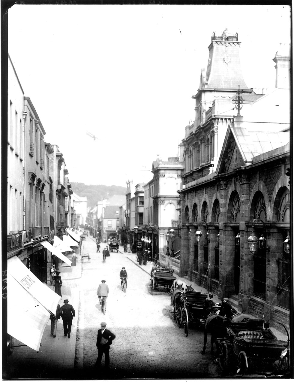 Beresford_Street_Albert_Smith_Societe_Jersaise_Photo_Archive_SJPA000341.JPG