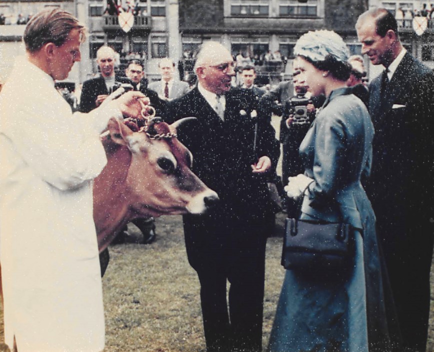 Royal_Visit_25_July_1957_3.jpg