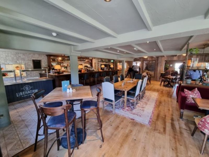 Deerhound_Inn_interior.jpeg