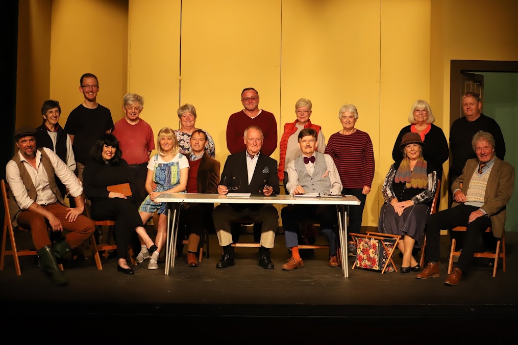 Vicar_of_dibley_cast_and_crew_GADOC.jpeg