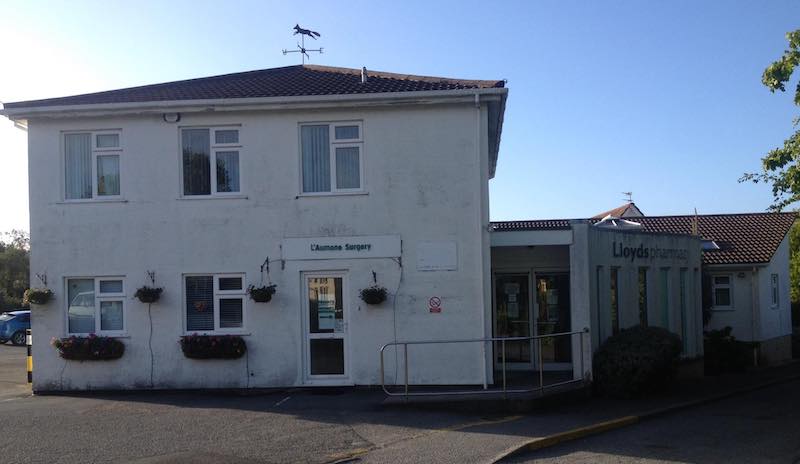 laumone_medical_centre.jpg