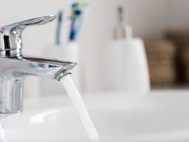 Tap_water.jpg