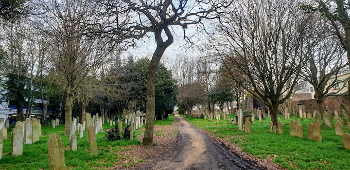 green_street_cemetary.jpeg