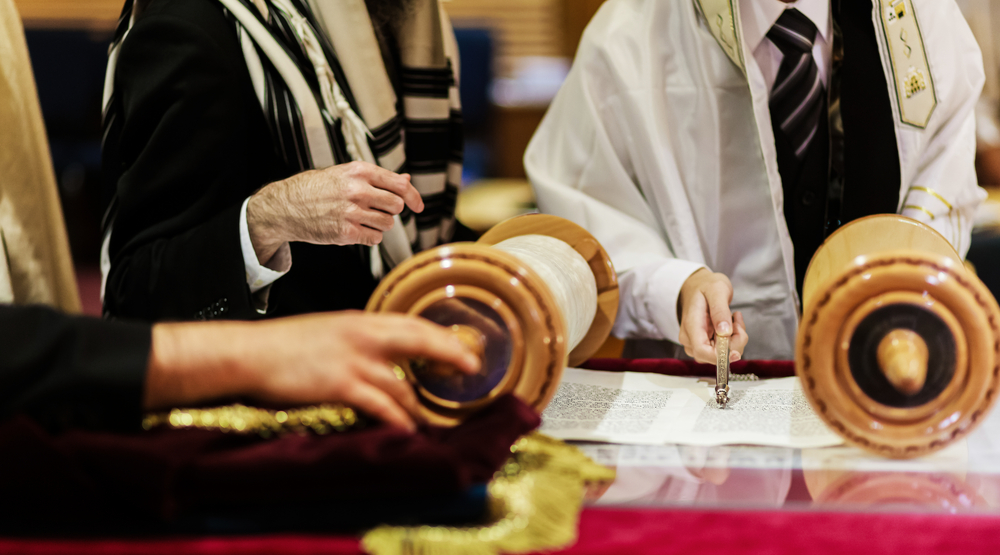 Torah.jpg