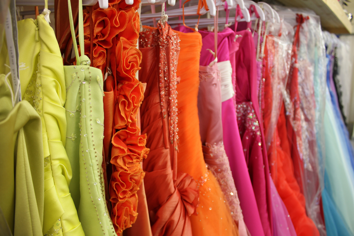 Prom_dresses.jpg