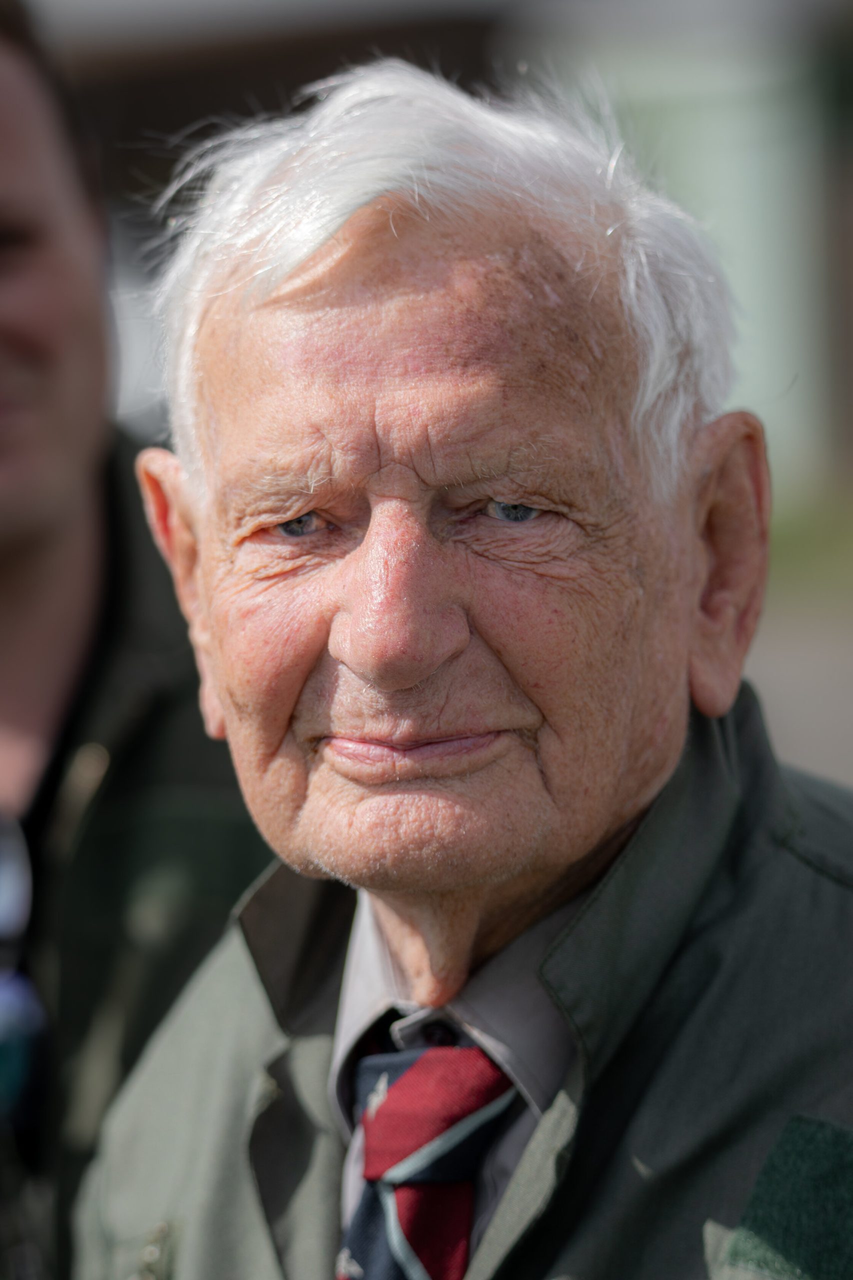 Bernard Gardiner portrait.jpg
